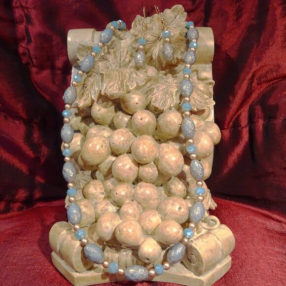 Handmade artisanal necklace & earring set from Czech beads and Austrian crystals - Picture 8 of 9